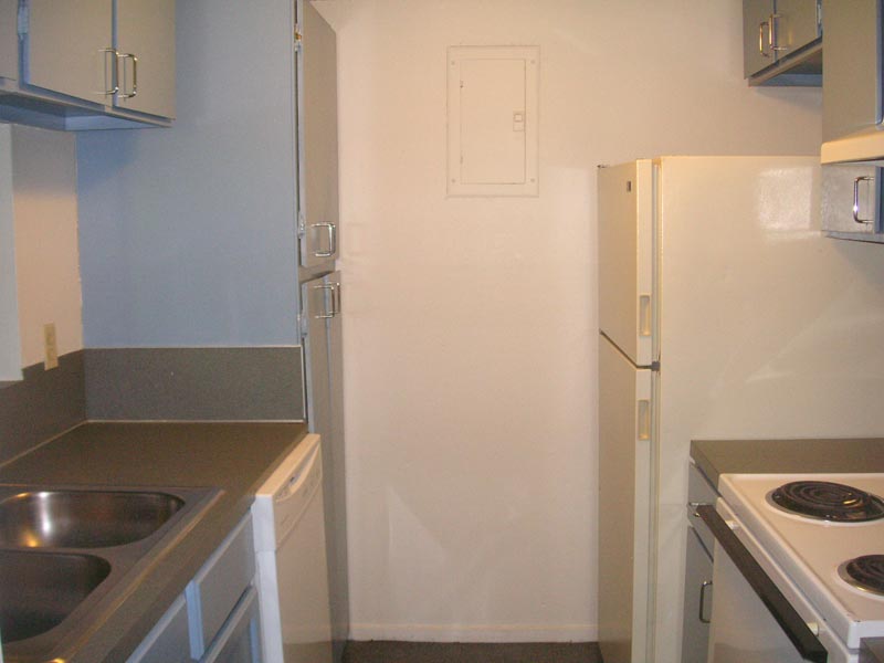 Grover Gardens kitchen